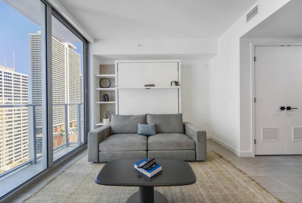 Wonderful Studio Apartment With Great Views And Pool Miami Zewnętrze zdjęcie